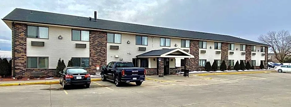 American Inn Cedar Rapids South
