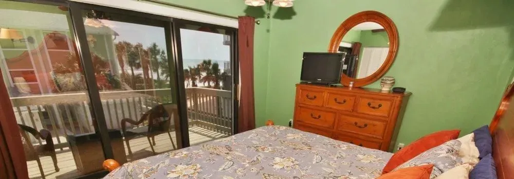 Oceanside Village E3 Apartment 2