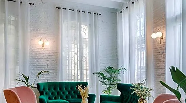 Blanq Carmen Hotel
