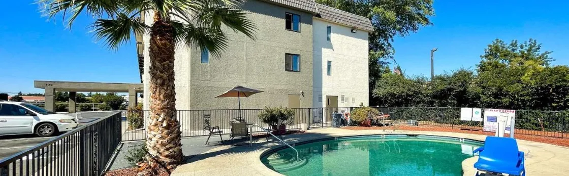 Econo Lodge Inn & Suites Yuba City - Marysville