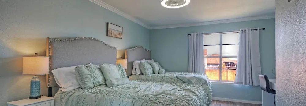 Seaside Haven by Avantstay Beautiful Condo + Communal Pool + Near North Padre Island and Whitecap Beach