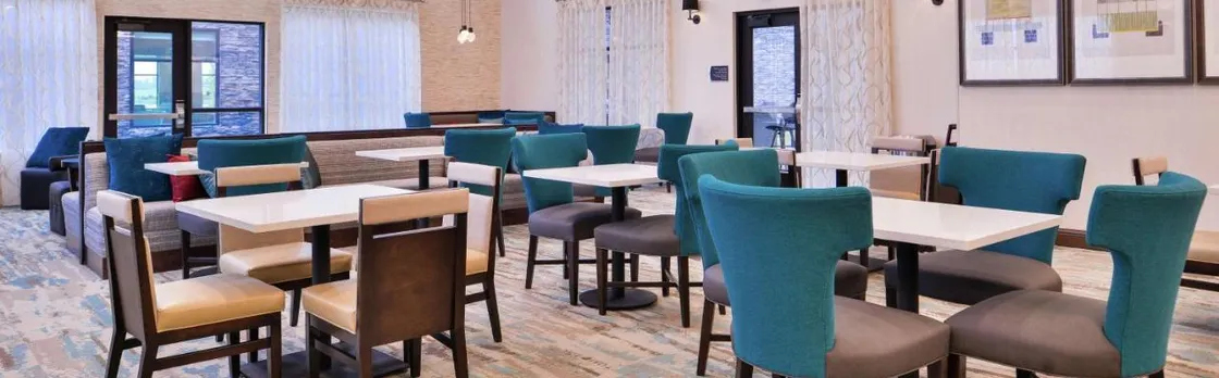 Homewood Suites by Hilton Des Moines Airport (H)