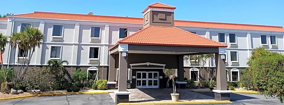 Comfort Inn & Suites Bradenton North I-75