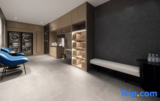 Atour Light Hotel, Chengshou Temple Metro Station, Panjiayuan, Beijing