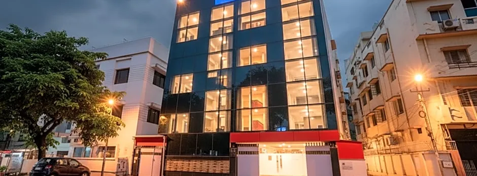 FabHotel Saltlake Palace - Nr. Anandlok Hospital