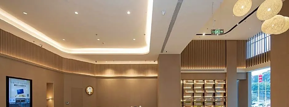 Ji Hotel Shenzhen North Railway Metro Station