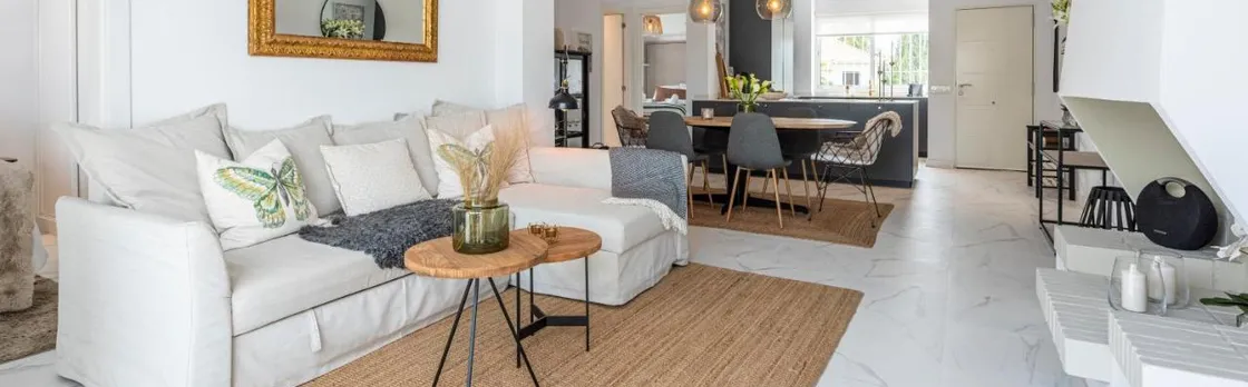 Azahara 2, Contemporary Scandinavian Style Open Plan Apartment with 2 Terraces