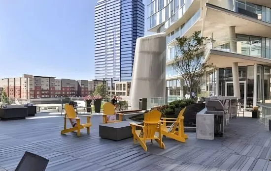 1BR | Pool, Gym, Rooftop | Bellevue | Sophari A