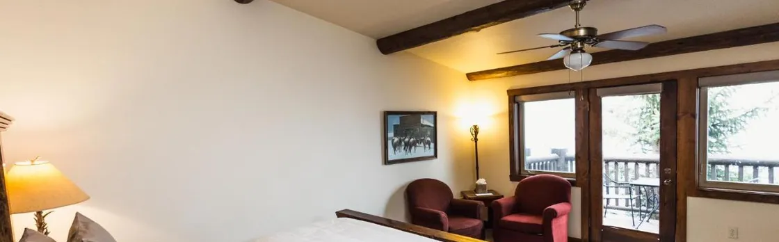 Taharaa Mountain Lodge (Adults only)
