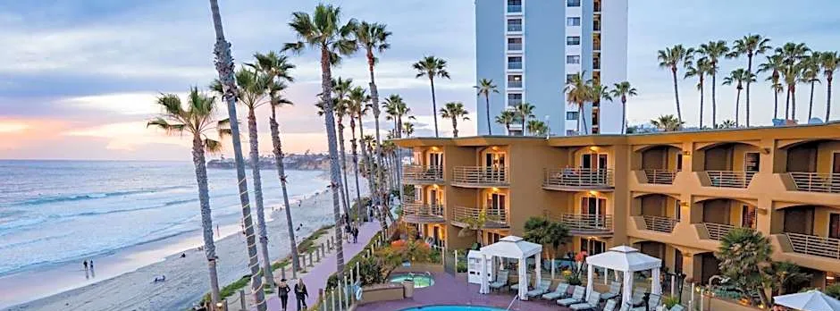 Pacific Terrace Hotel