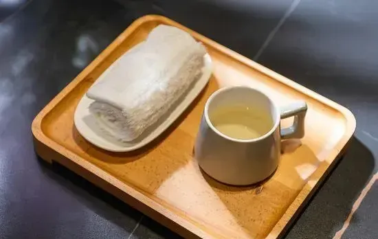 Lavande Hotel (Guangzhou Baiyun station Shijing subway station branch)