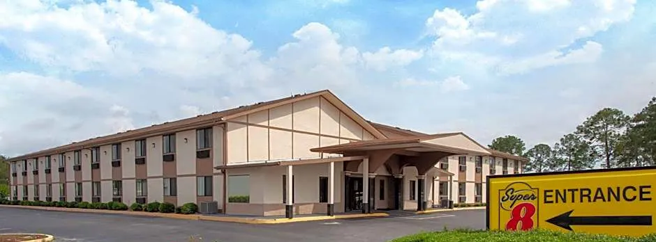 Super 8 by Wyndham Waycross GA