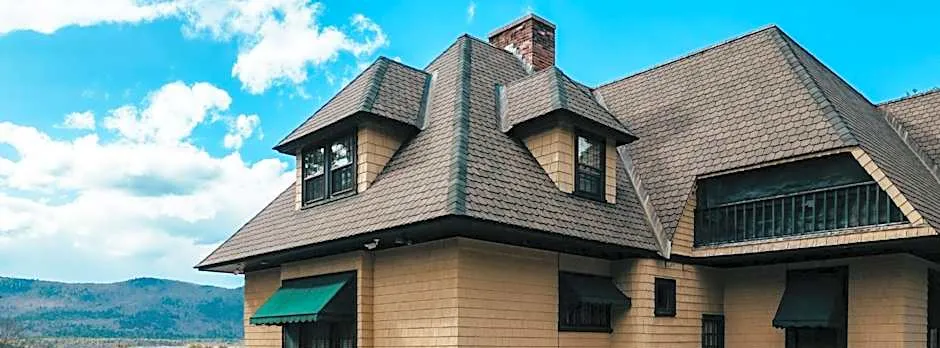 Stonehurst Manor Breakfast & Dinner Included