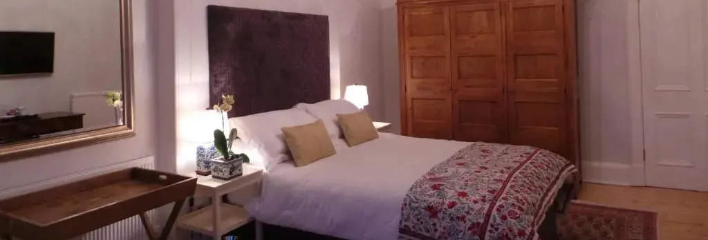Antler Guest House