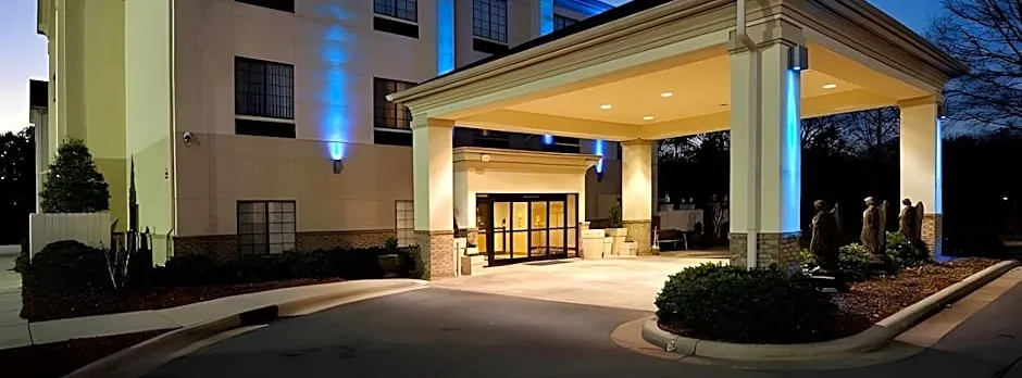 Holiday Inn Express Hotel & Suites Albemarle By IHG