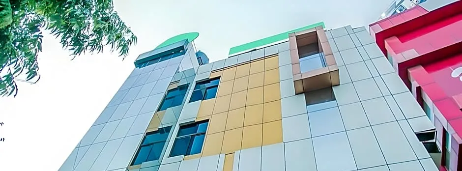 Western Suites Hotel / Spa