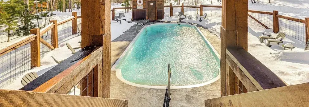 5 Mi to Terry Peak: Spacious Lead Cabin w/ Hot Tub