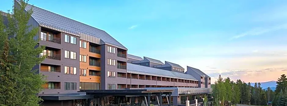Hotel Alpenrock Breckenridge, Curio Collection by Hilton