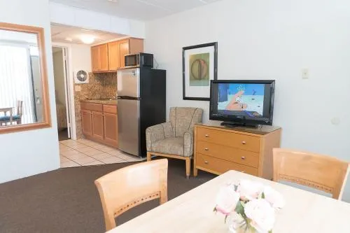 Horizon Motor Inn-Beach Block & Close to Moreys Piers