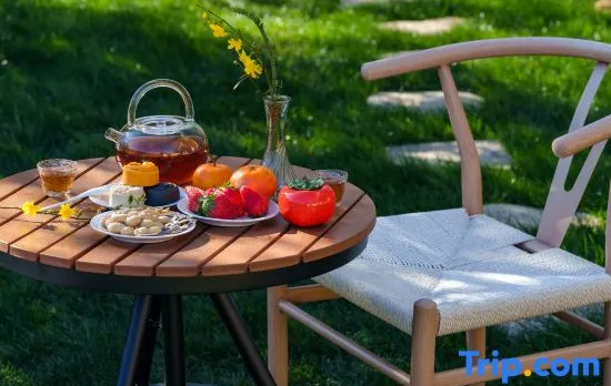 Dali Bu Xi Traditional Chinese Medicine Wellness | Soulful Countryside Villa Ocean Mountain Hotel