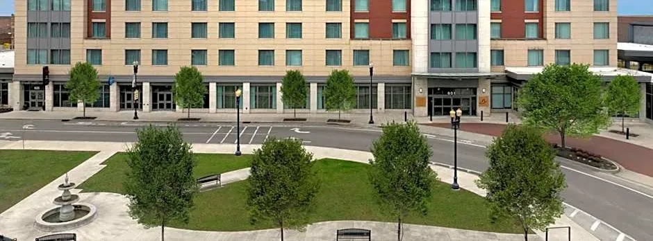 Courtyard by Marriott Muncie at Horizon Convention Center
