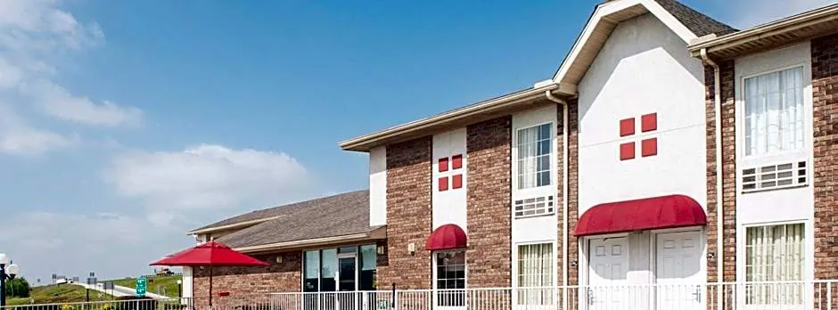Boarders Inn & Suites by Cobblestone Hotels