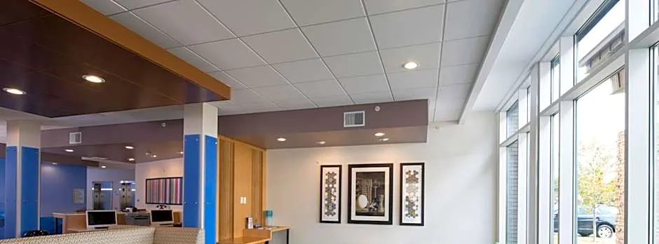 Holiday Inn Express & Suites Alpena - Downtown By IHG
