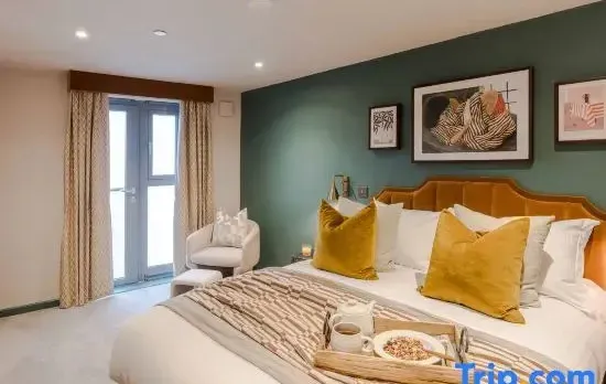Wapping Wharf | 1 Bedroom Apartment SB