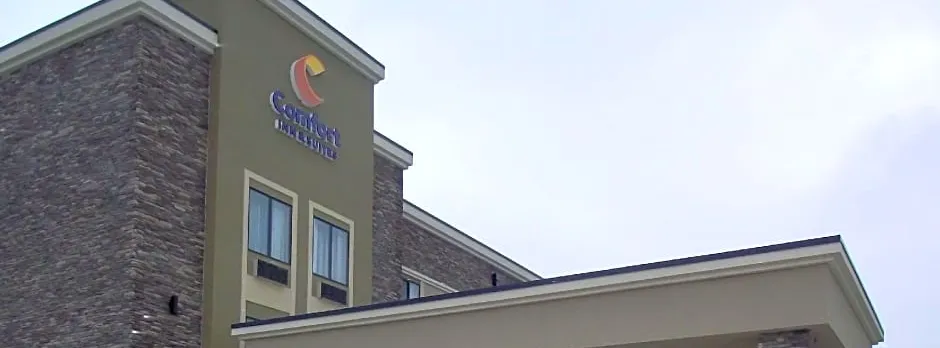 Comfort Inn & Suites Cedar Rapids CID Eastern Iowa Airport