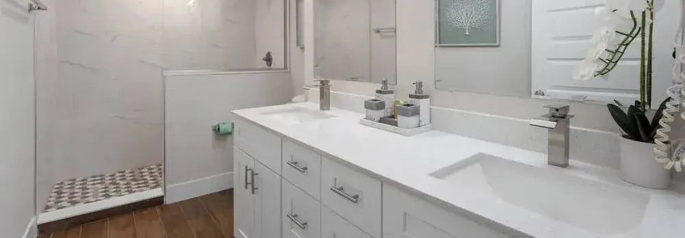 Beautiful 4BR Home w/ Modern Design