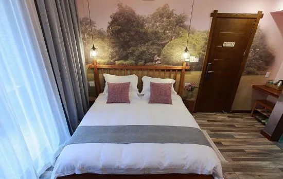 Zhangshe Courtyard Hotel