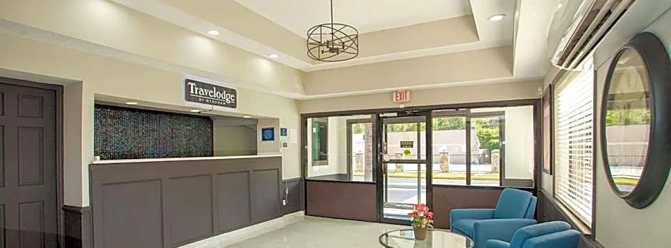 Travelodge by Wyndham Macon West