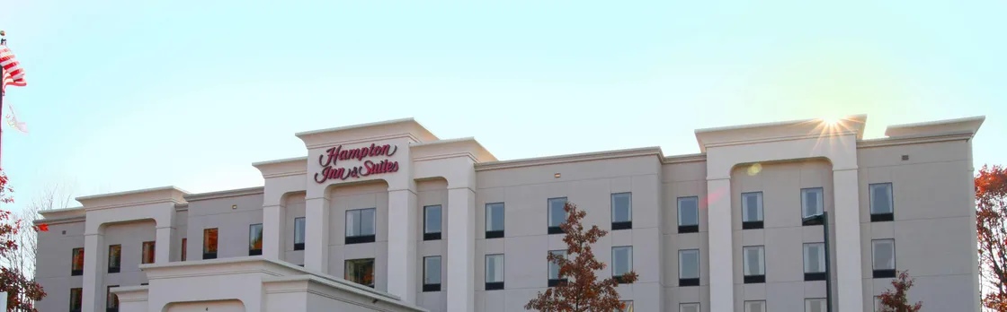 Hampton Inn & Suites Jamestown