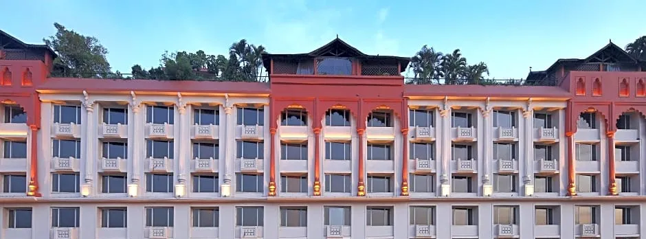 Sheraton Grand Pune Bund Garden Hotel