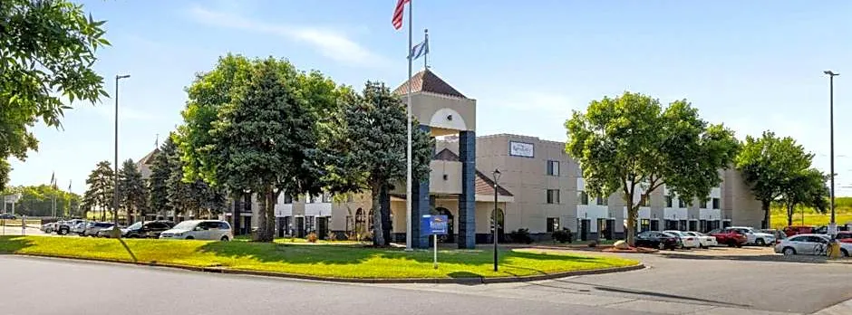 Baymont By Wyndham Shakopee