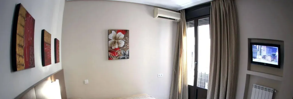 Hostal Atocha Almudena Martin