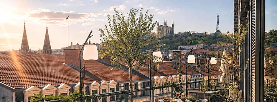 Maison Nô - Hôtel et Rooftop