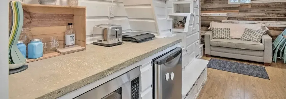 Unique Stay: 'tiny Everest' San Antonio Home!