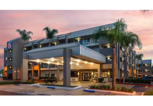 Motel 6-Anaheim, CA - Maingate