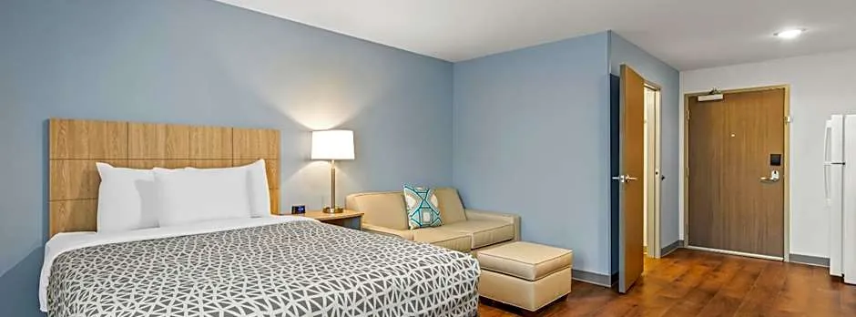 WoodSpring Suites Charlotte Northlake