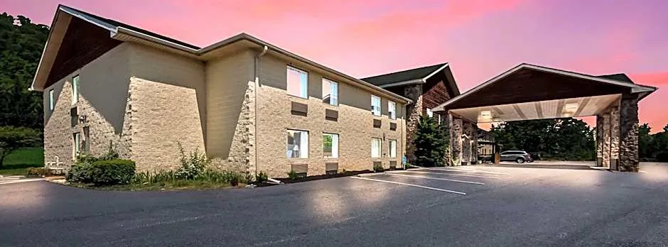 SureStay Plus Hotel by Best Western Berkeley Springs