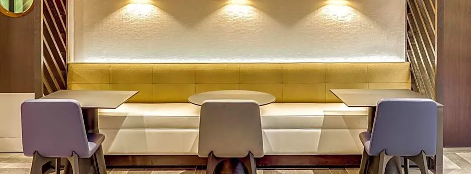 Mercure Paris Arc De Triomphe Etoile