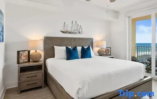 Calypso Resort 3-809