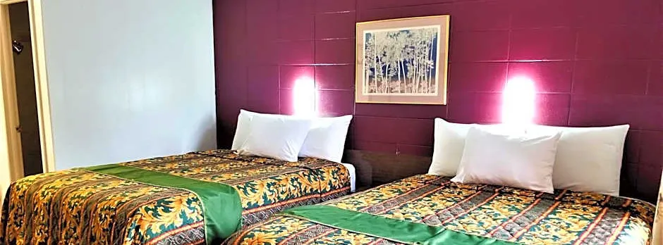 Town House Motor Inn
