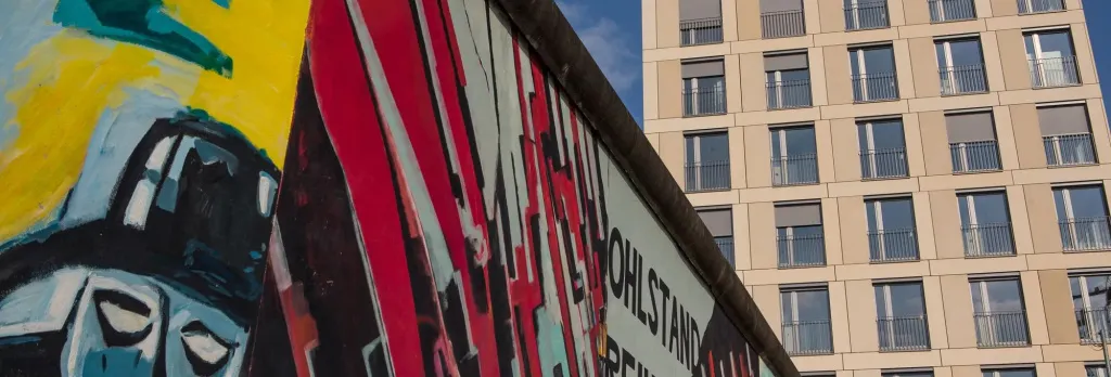 Schulz Hotel Berlin Wall at the East Side Gallery