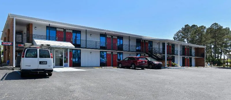 OYO Hotel Valdosta GA I-75