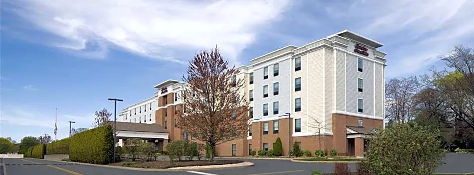 Hampton Inn & Suites Yonkers - Westchester
