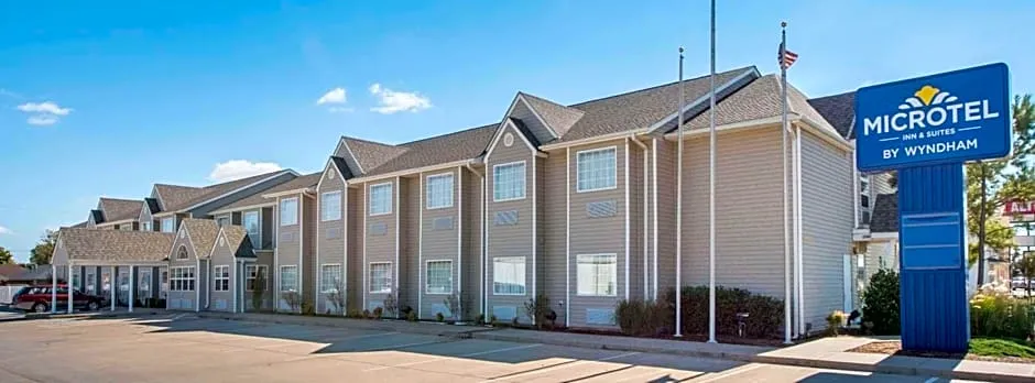 Microtel Inn & Suites By Wyndham Altus