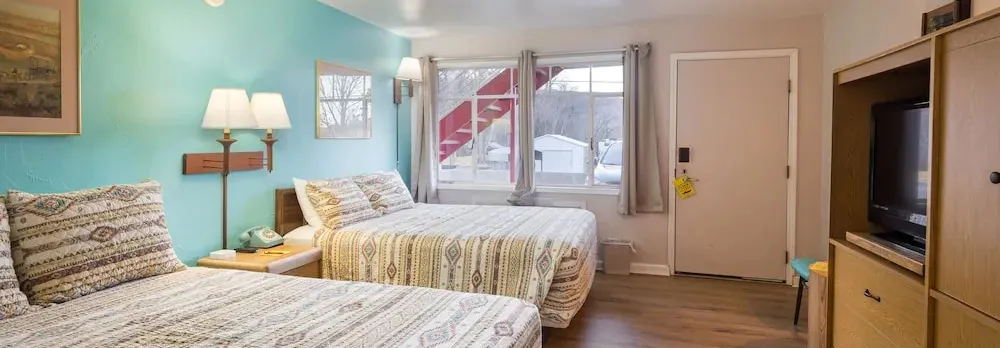 Apache Motel