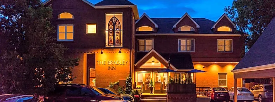 The Bradley Boulder Inn